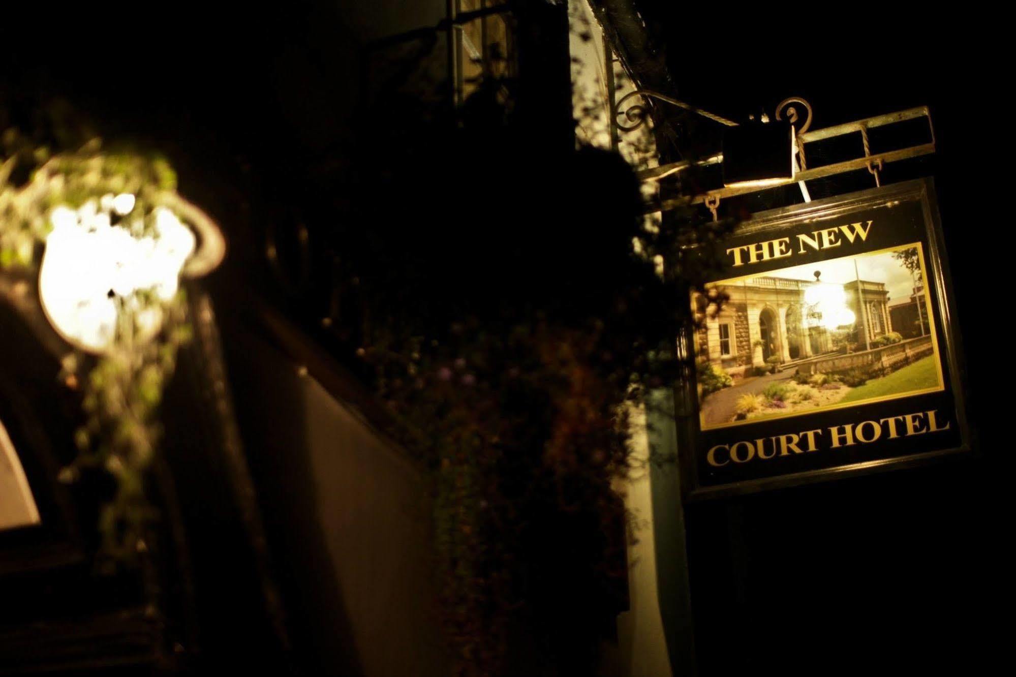 The New Court Inn アースク エクステリア 写真