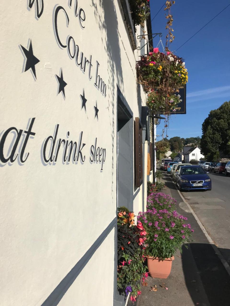 The New Court Inn アースク エクステリア 写真